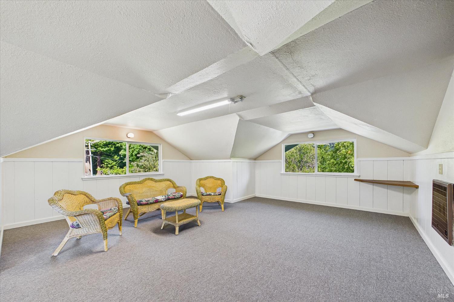 305 Belleview Avenue Rio Dell CA 95562