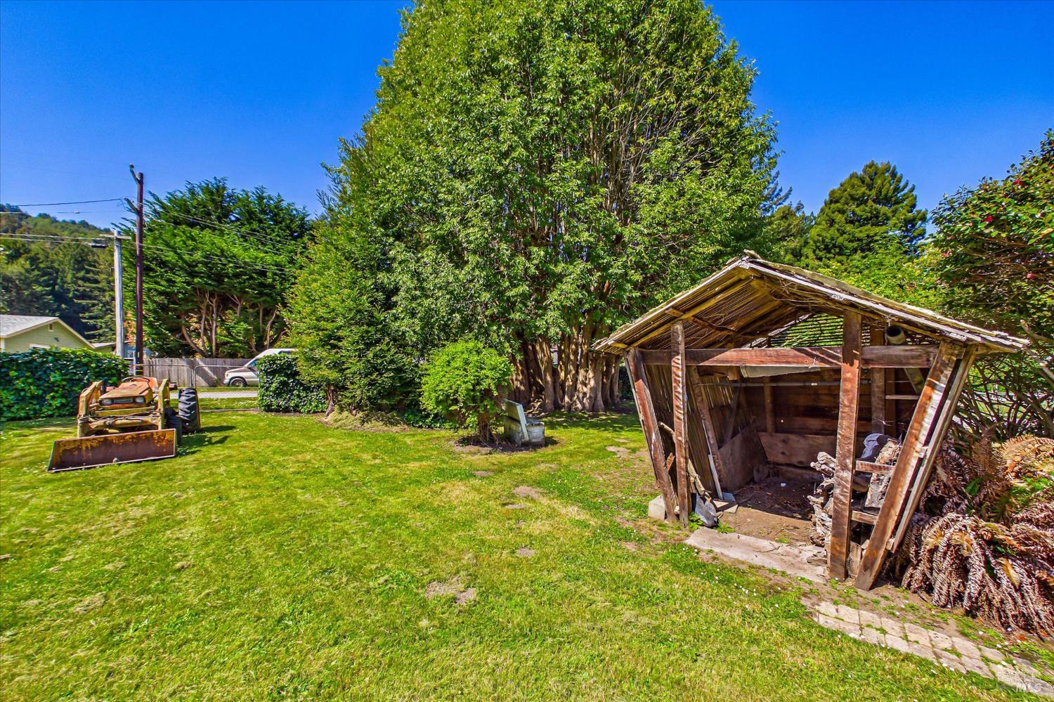 305 Belleview Avenue Rio Dell CA 95562