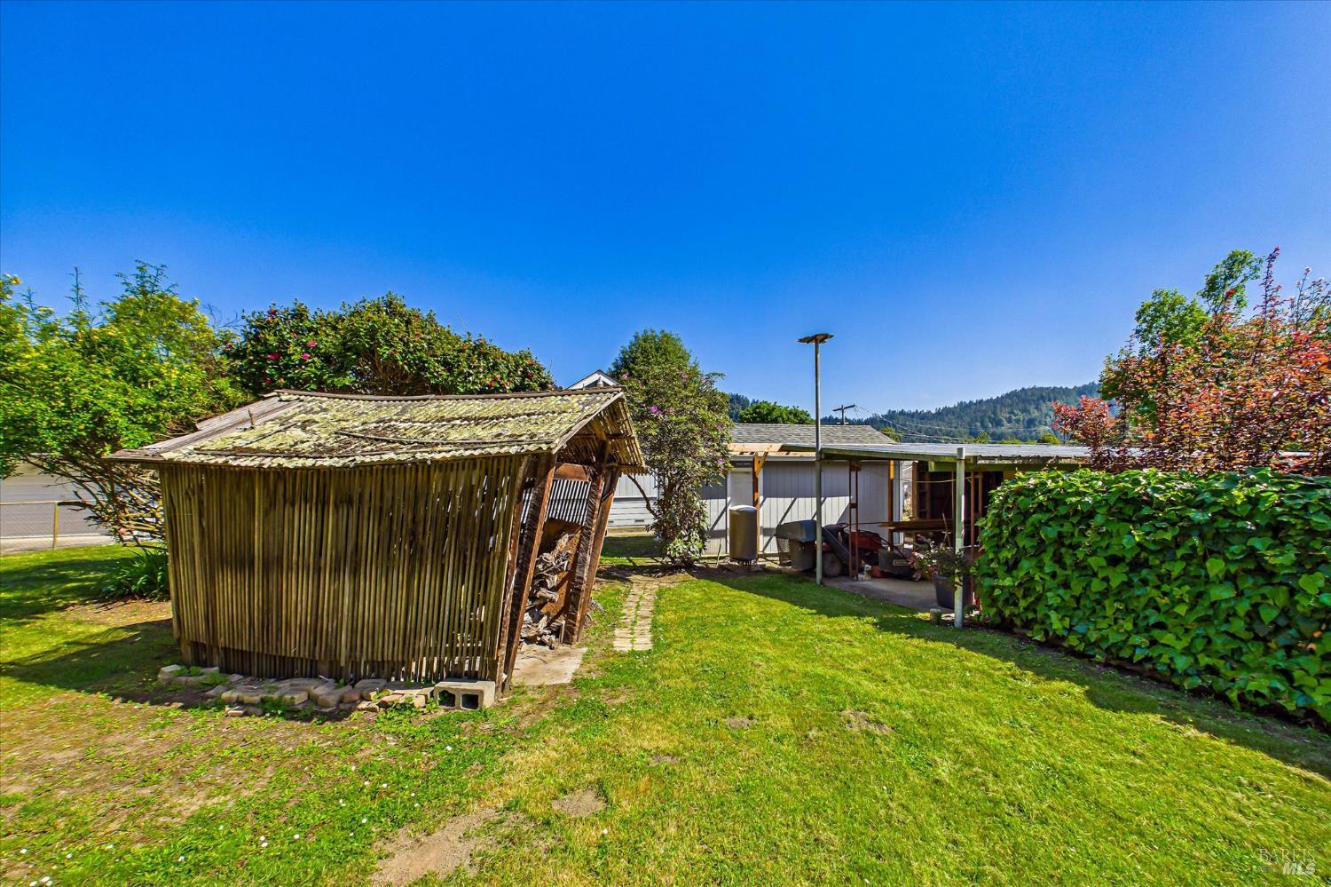 305 Belleview Avenue Rio Dell CA 95562