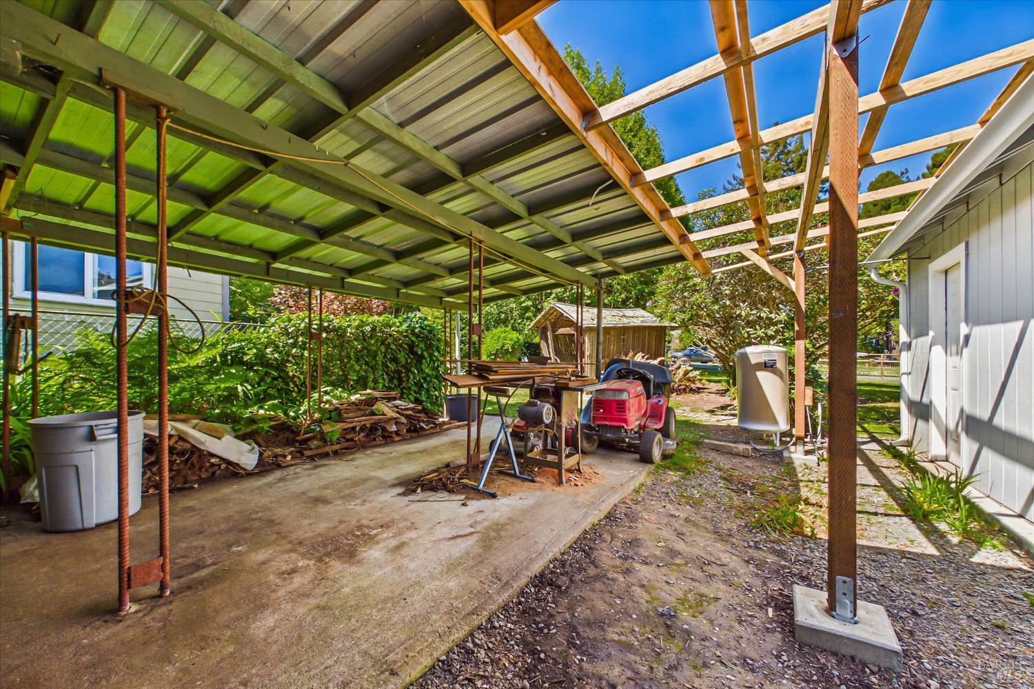 305 Belleview Avenue Rio Dell CA 95562