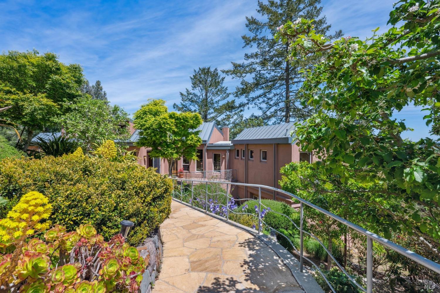 1 Dover Road Inverness CA 94937