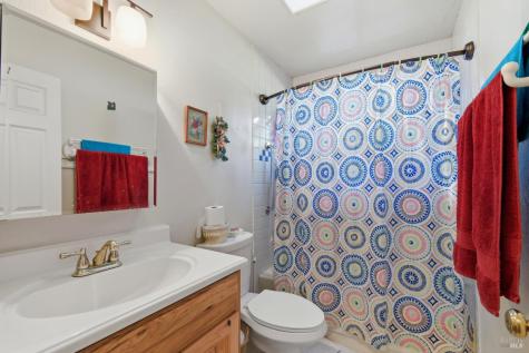 5719 Gilmore Avenue Cotati CA 94931