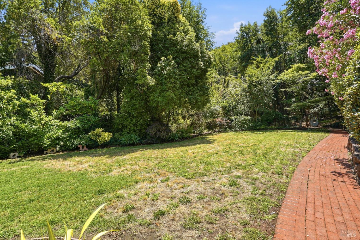 53 Circle Road San Rafael CA 94903