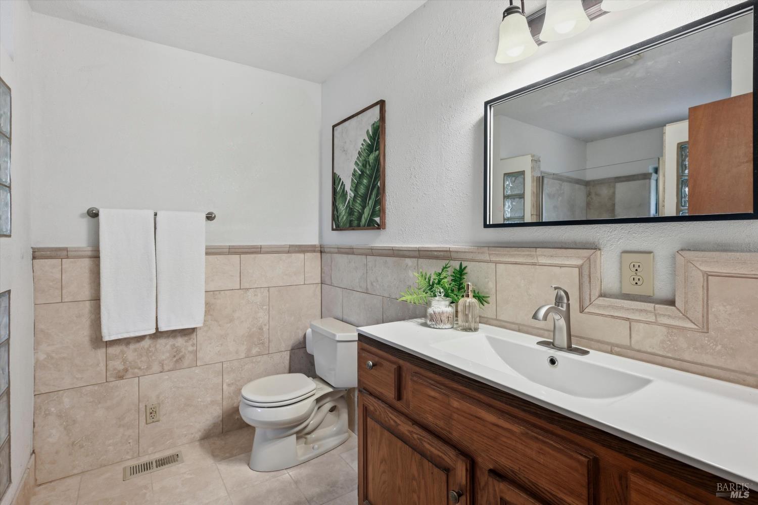 929 Helen Avenue Ukiah CA 95482
