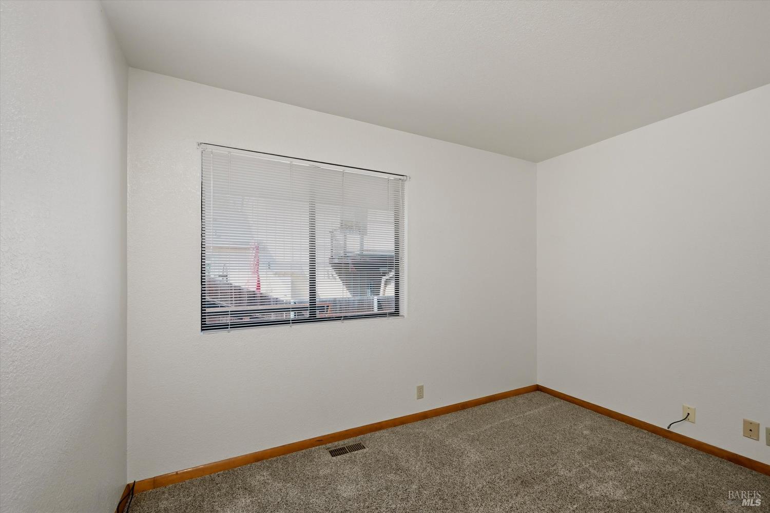929 Helen Avenue Ukiah CA 95482