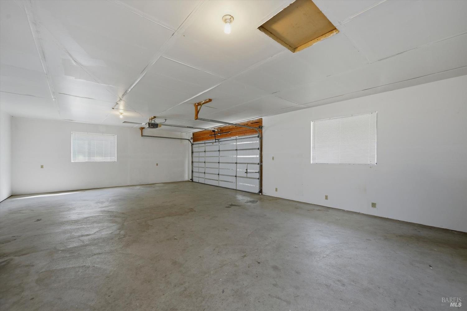 929 Helen Avenue Ukiah CA 95482