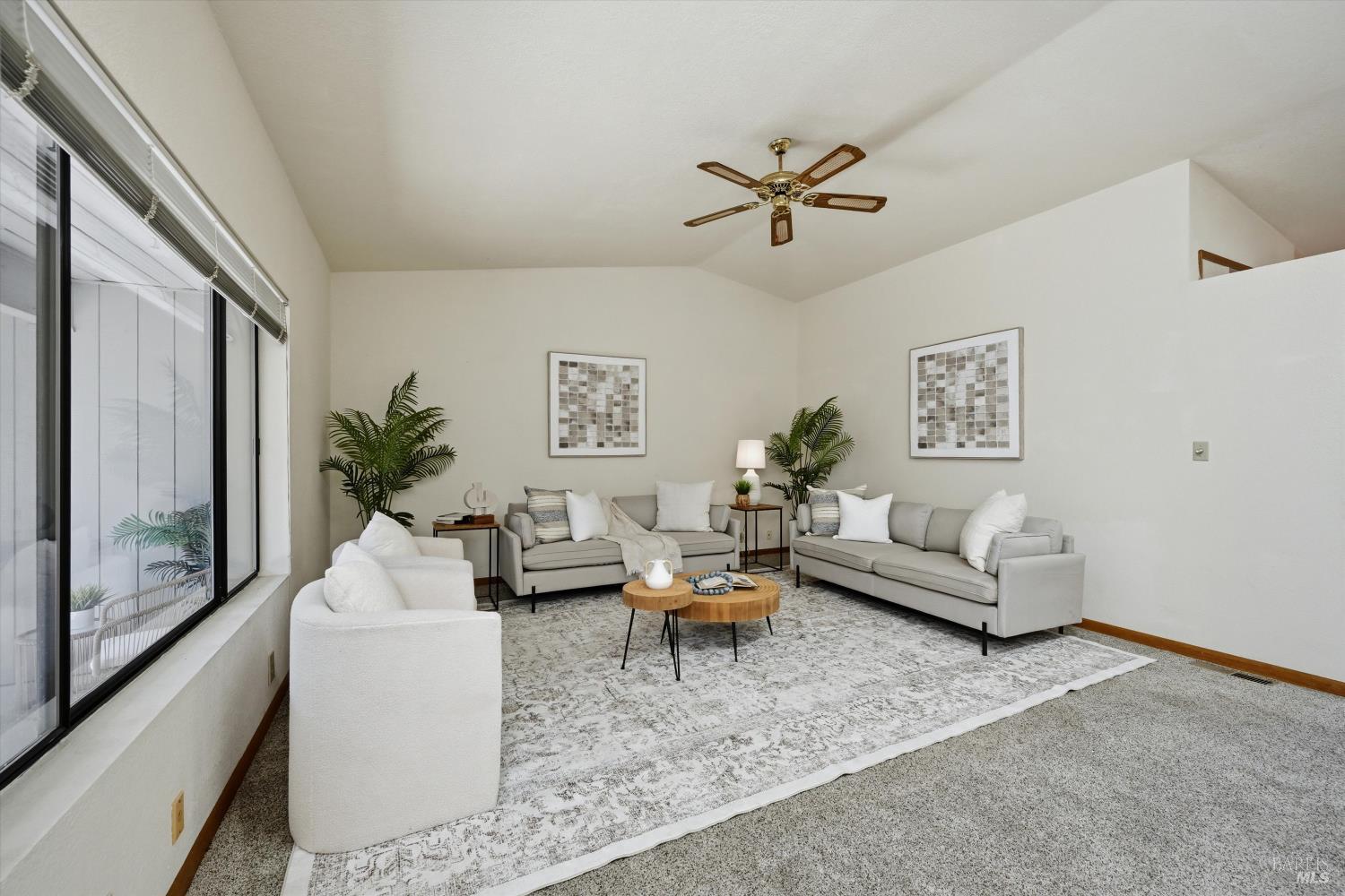 929 Helen Avenue Ukiah CA 95482