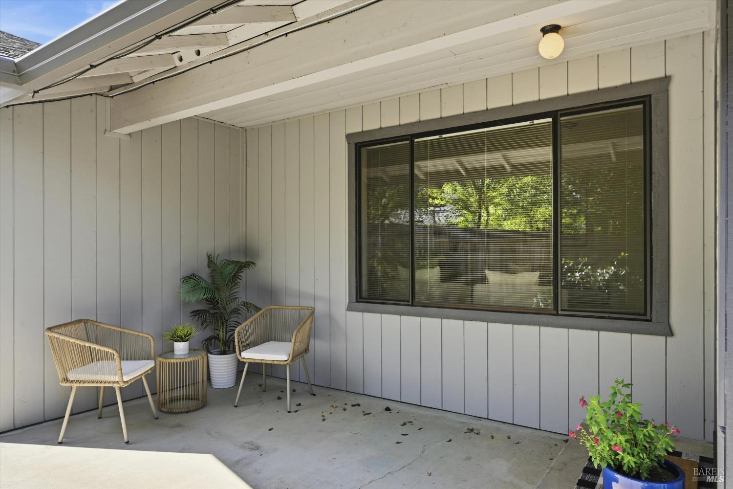 929 Helen Avenue Ukiah CA 95482