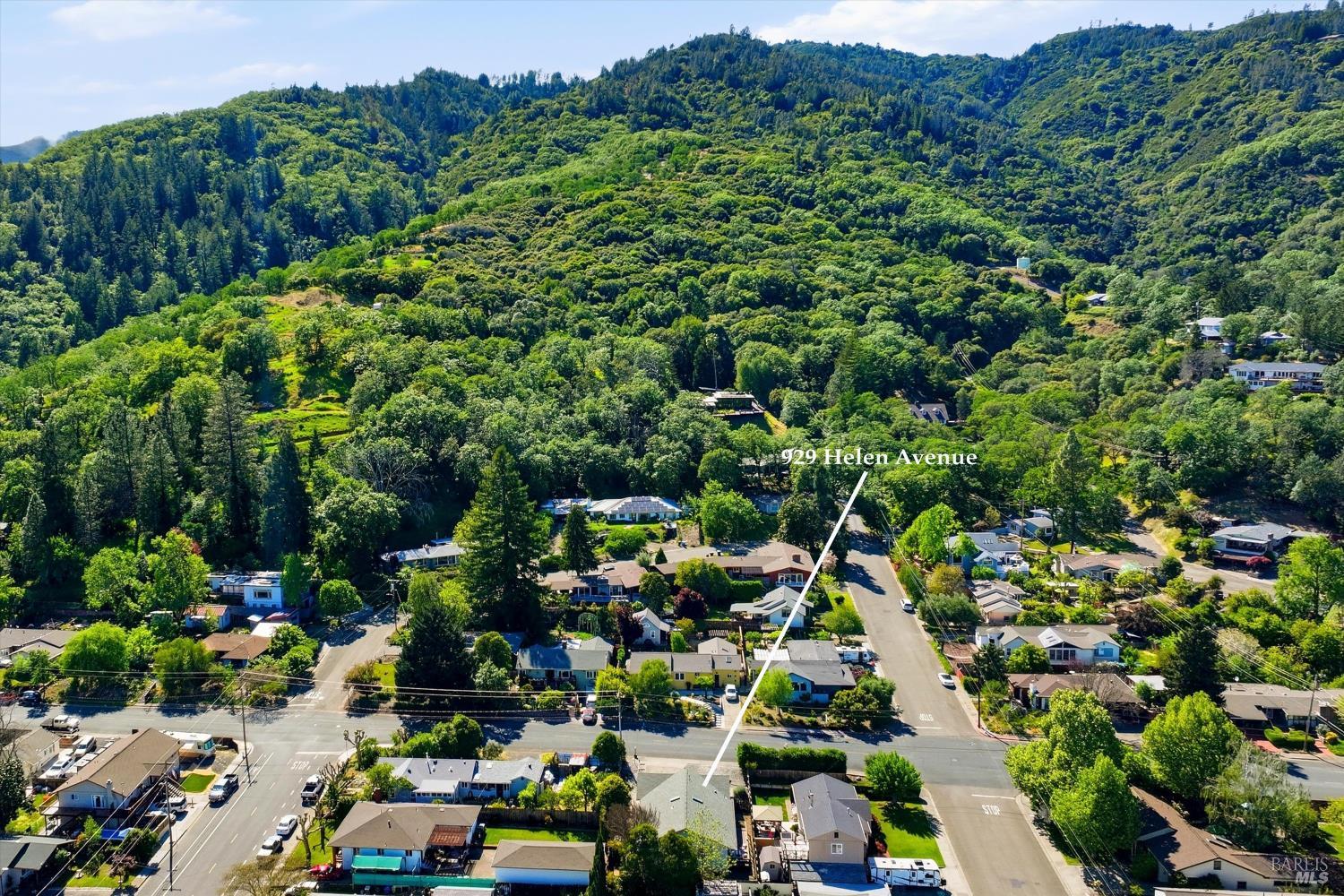 929 Helen Avenue Ukiah CA 95482