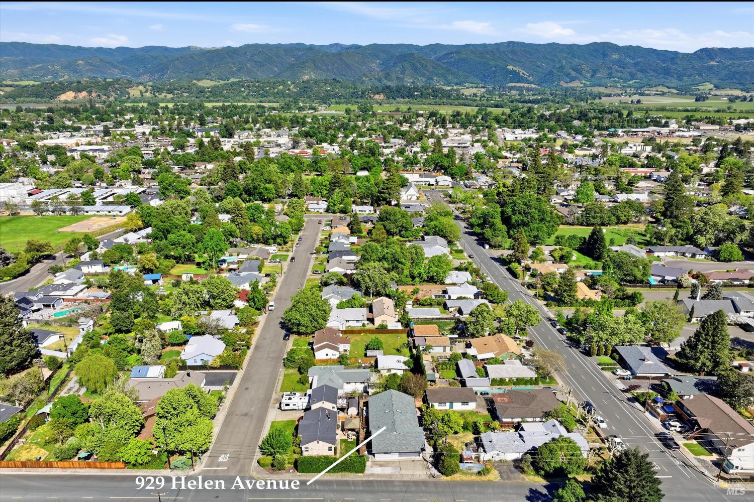 929 Helen Avenue Ukiah CA 95482