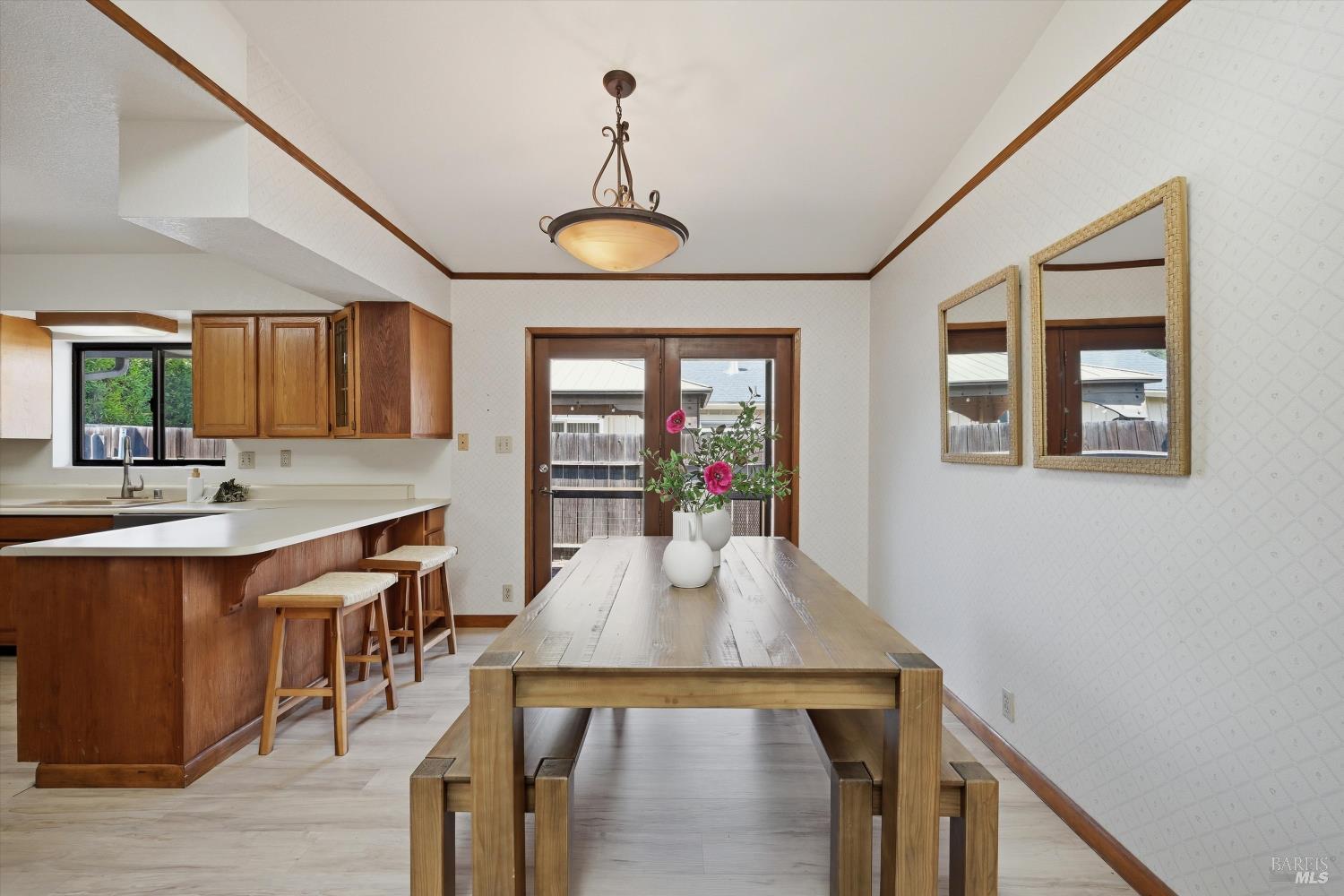 929 Helen Avenue Ukiah CA 95482