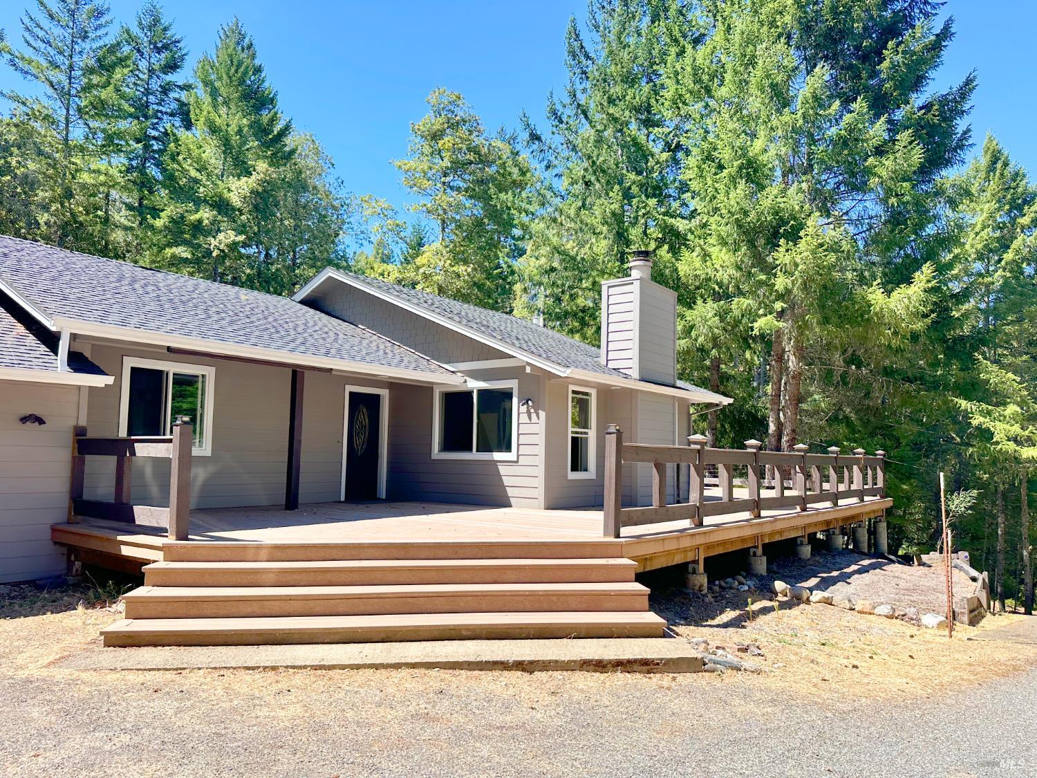 2129 Clover Drive Willits CA 95490