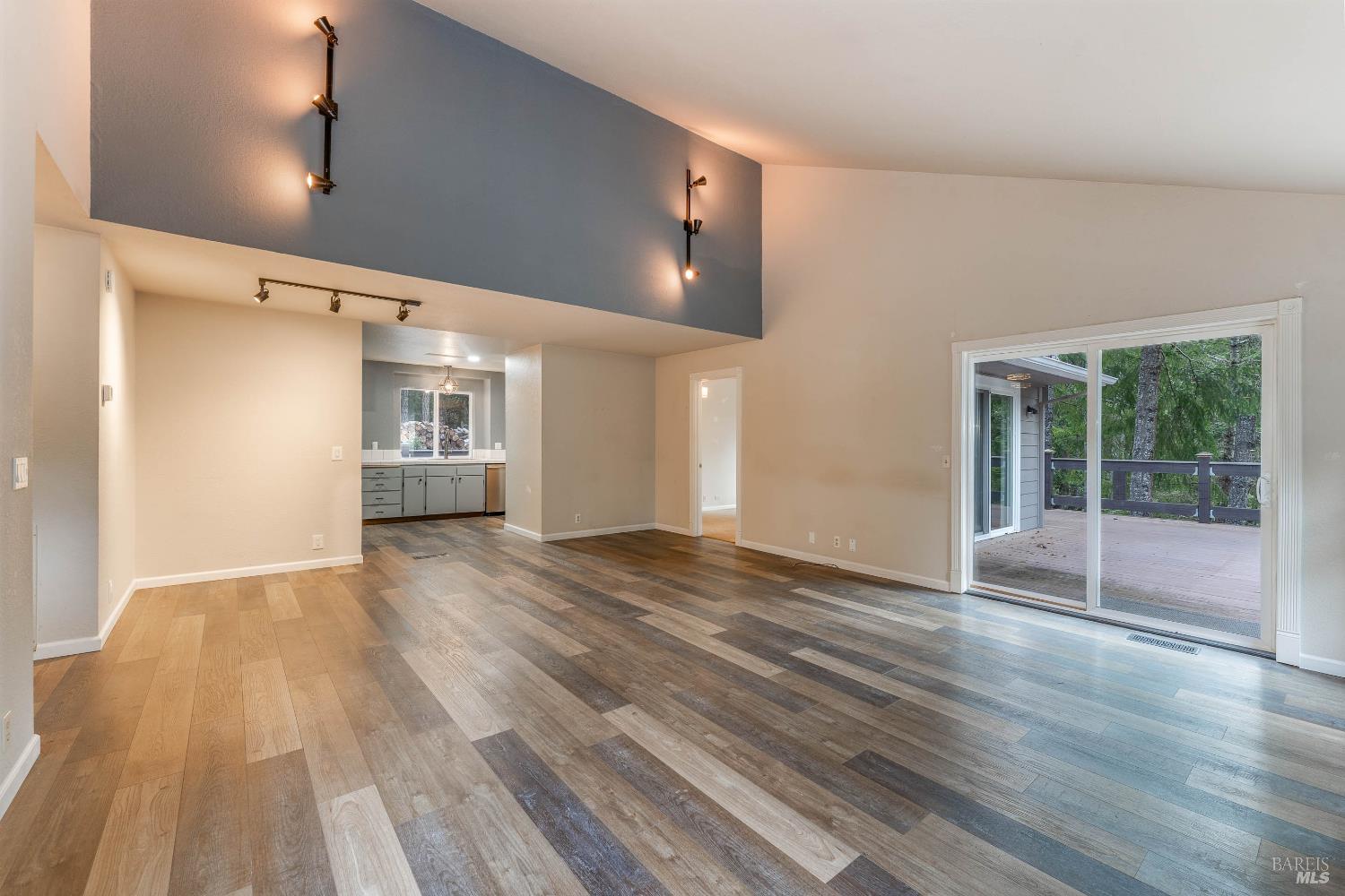2129 Clover Drive Willits CA 95490