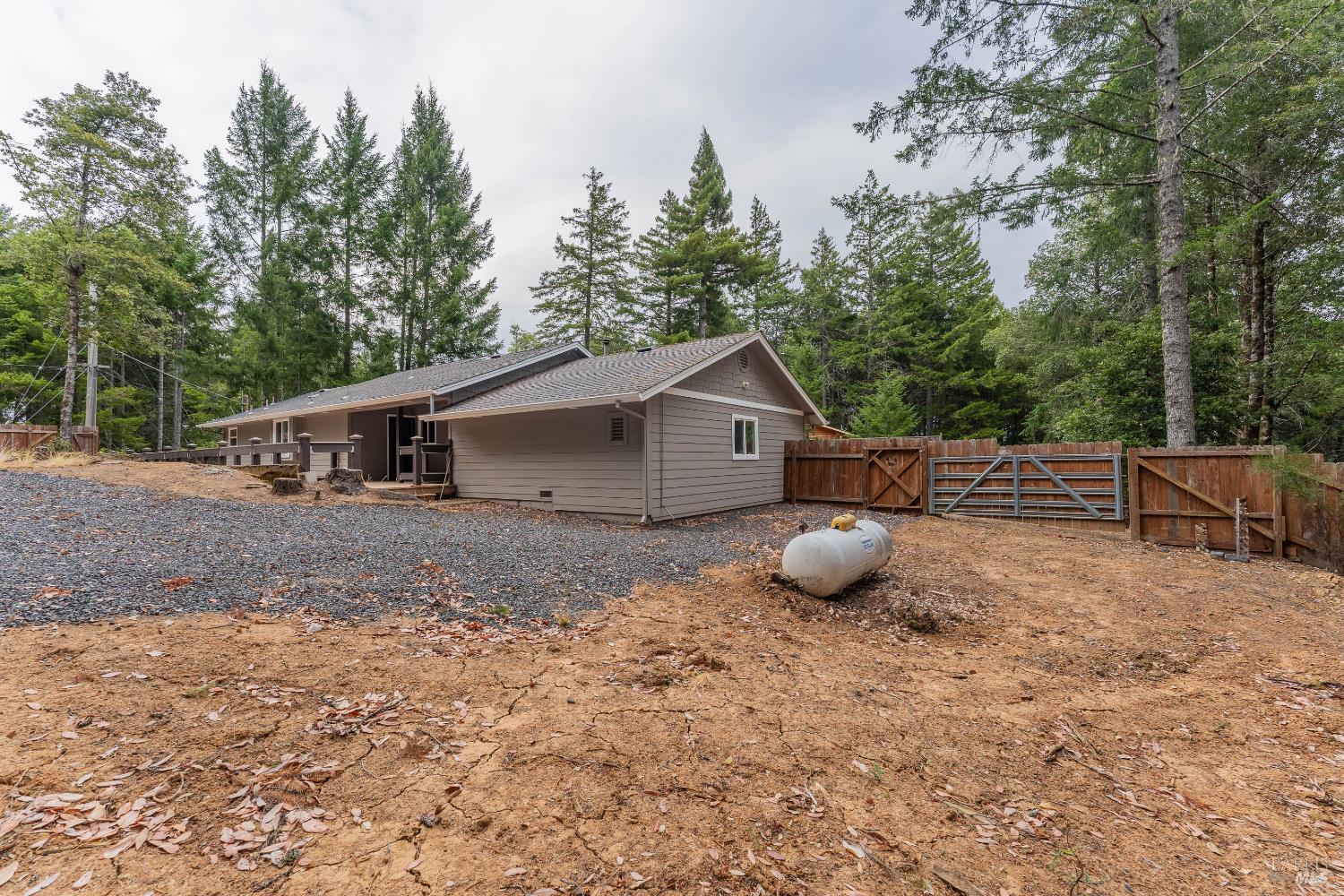 2129 Clover Drive Willits CA 95490