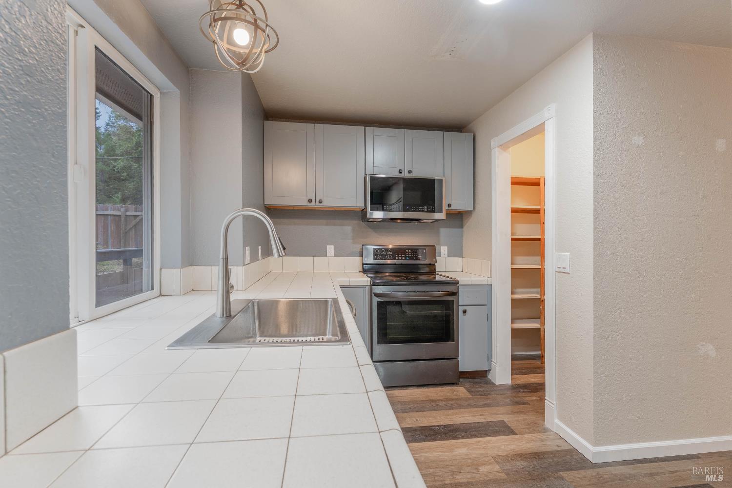 2129 Clover Drive Willits CA 95490