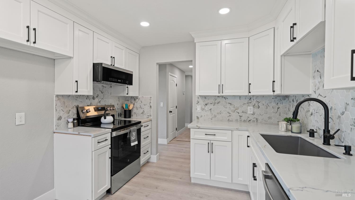 1648 Alamo Drive Vacaville CA 95687