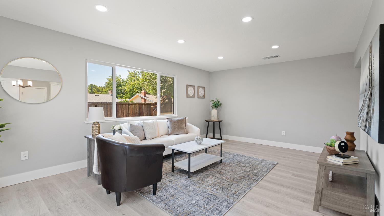 1648 Alamo Drive Vacaville CA 95687