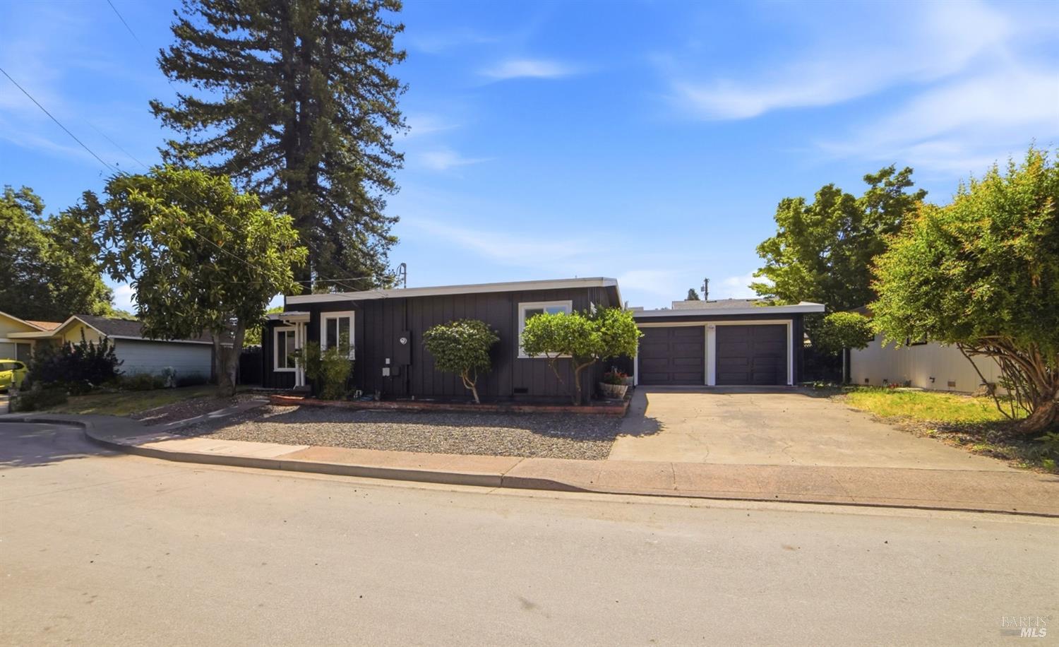 1924 Diamond Court Santa Rosa CA 95404