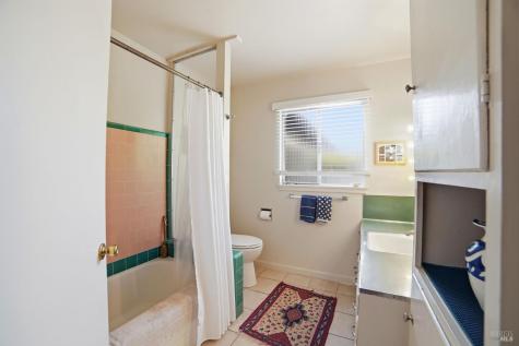 1924 Diamond Court Santa Rosa CA 95404