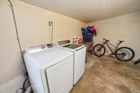 1924 Diamond Court Santa Rosa CA 95404