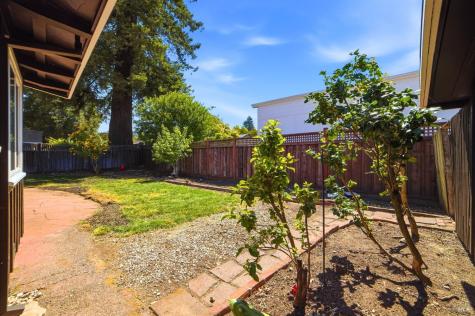 1924 Diamond Court Santa Rosa CA 95404