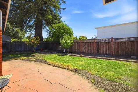 1924 Diamond Court Santa Rosa CA 95404