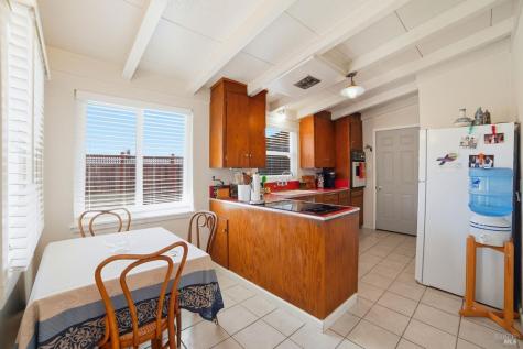 1924 Diamond Court Santa Rosa CA 95404