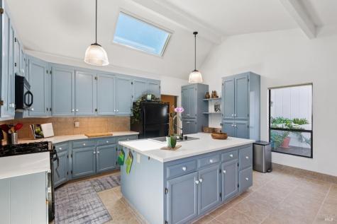 1475 Los Olivos Road Santa Rosa CA 95404