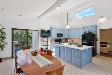 1475 Los Olivos Road Santa Rosa CA 95404