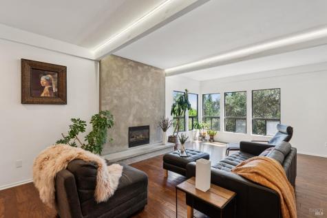 1475 Los Olivos Road Santa Rosa CA 95404