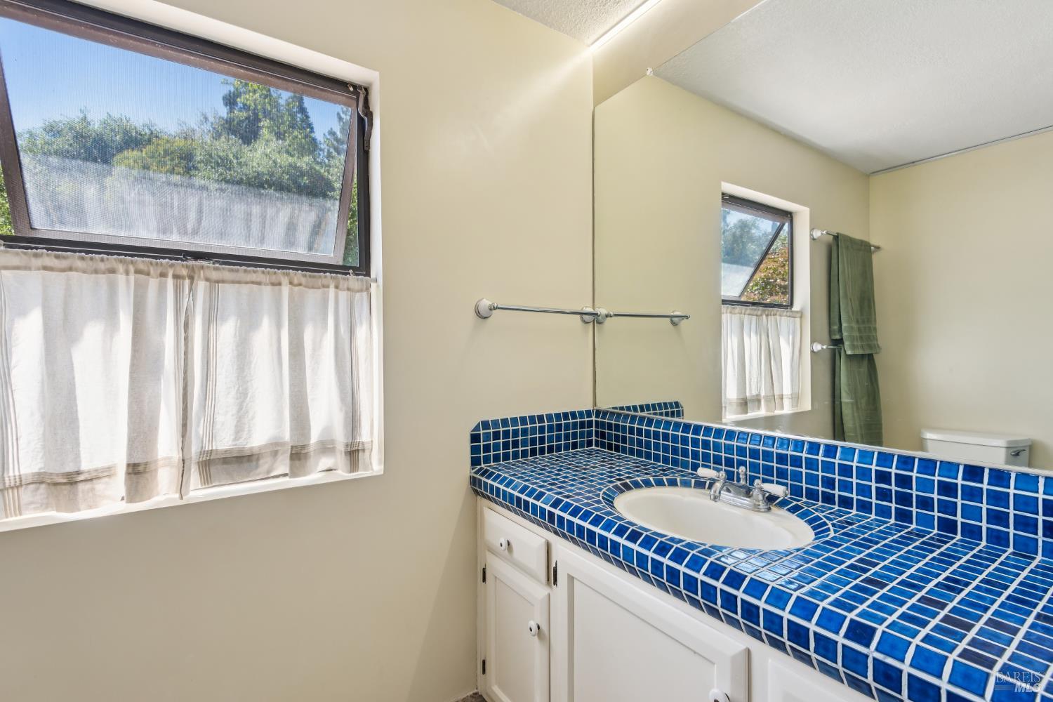 1475 Los Olivos Road Santa Rosa CA 95404
