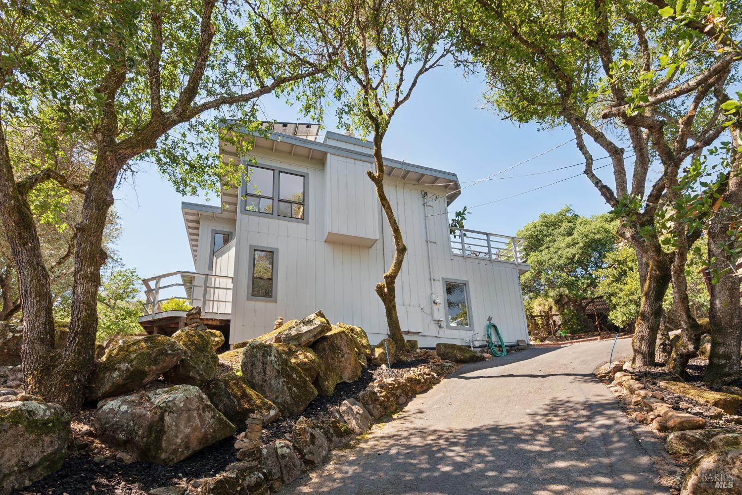 1475 Los Olivos Road Santa Rosa CA 95404