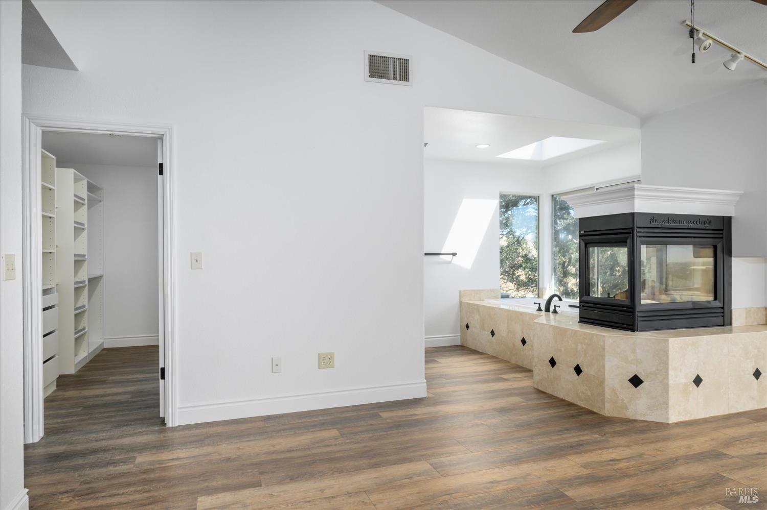 8725 Quail Canyon Road Vacaville CA 95688