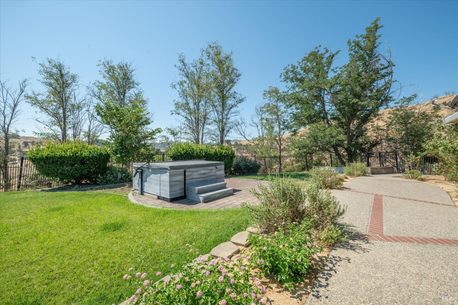 8725 Quail Canyon Road Vacaville CA 95688