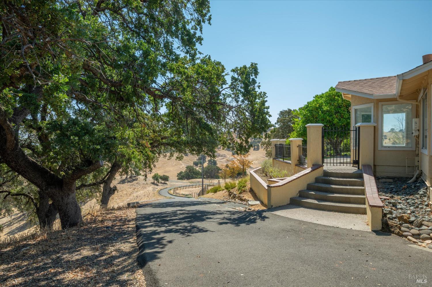 8725 Quail Canyon Road Vacaville CA 95688