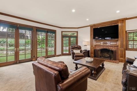 260 Metz Lane Petaluma CA 94952