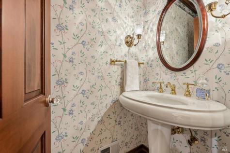 260 Metz Lane Petaluma CA 94952