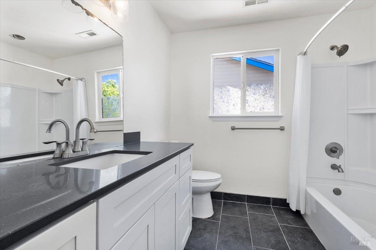 2802 Marlow Road Santa Rosa CA 95403