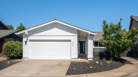 214 Hummingbird Court Healdsburg CA 95448
