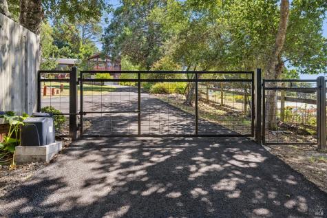 10931 Barnett Valley Road Sebastopol CA 95472