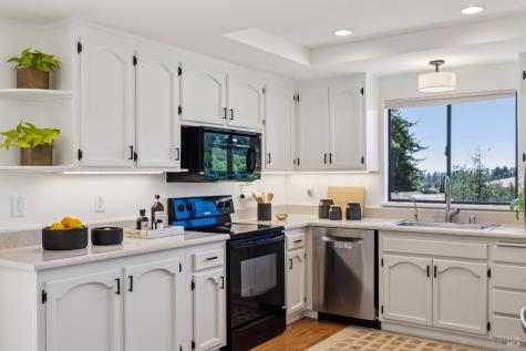 10931 Barnett Valley Road Sebastopol CA 95472
