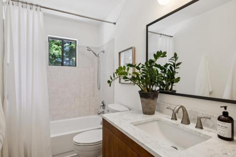10931 Barnett Valley Road Sebastopol CA 95472