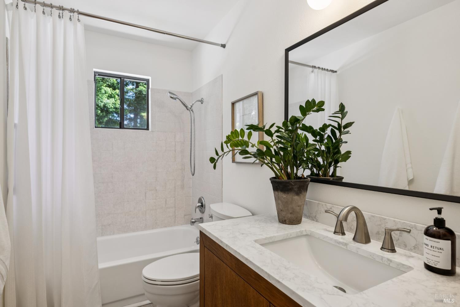 10931 Barnett Valley Road Sebastopol CA 95472