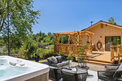10931 Barnett Valley Road Sebastopol CA 95472