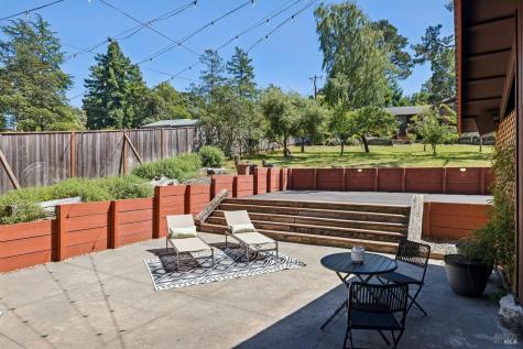 10931 Barnett Valley Road Sebastopol CA 95472