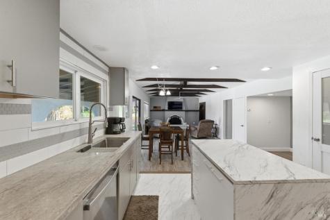 5174 Blank Road Sebastopol CA 95472