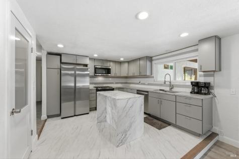 5174 Blank Road Sebastopol CA 95472