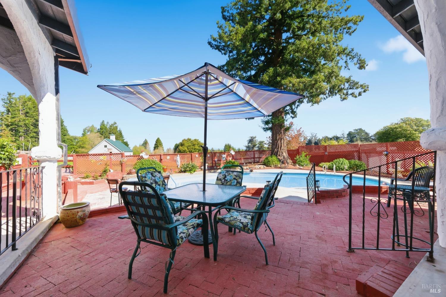 5174 Blank Road Sebastopol CA 95472