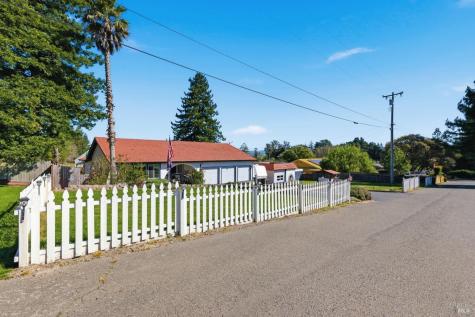 5174 Blank Road Sebastopol CA 95472