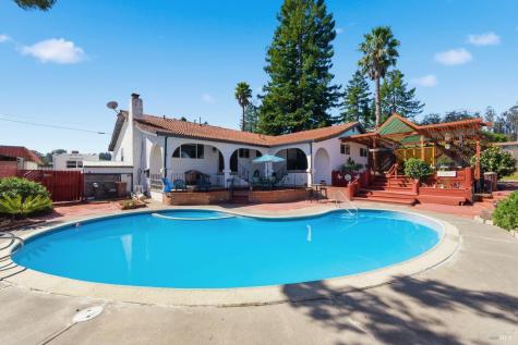 5174 Blank Road Sebastopol CA 95472